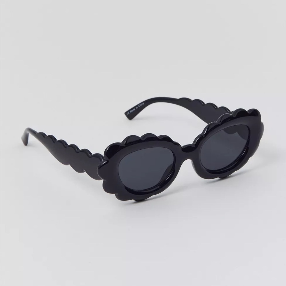 Urban Outfitters black scalloped sunglasses